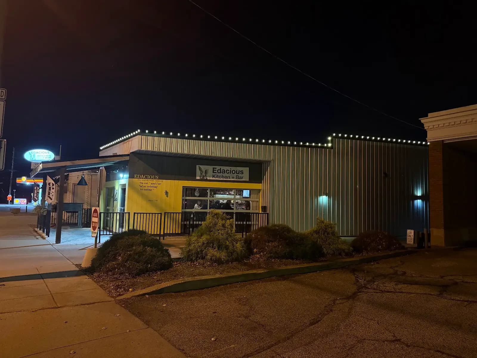 Commercial roofline lighting at night in Avon Lake, a Shoreline project