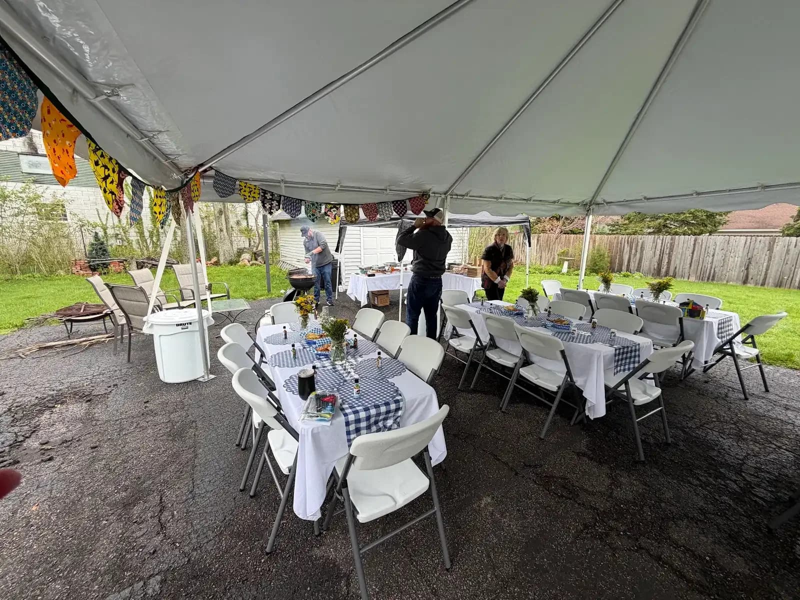 Tables and chairs ready for a gathering in Westlake, a Shoreline project